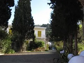 Hostal Catalina Vera Puerto de Andratx 2*,